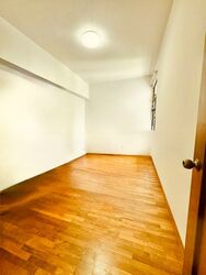 Seletaris (D27), Condominium #497320141